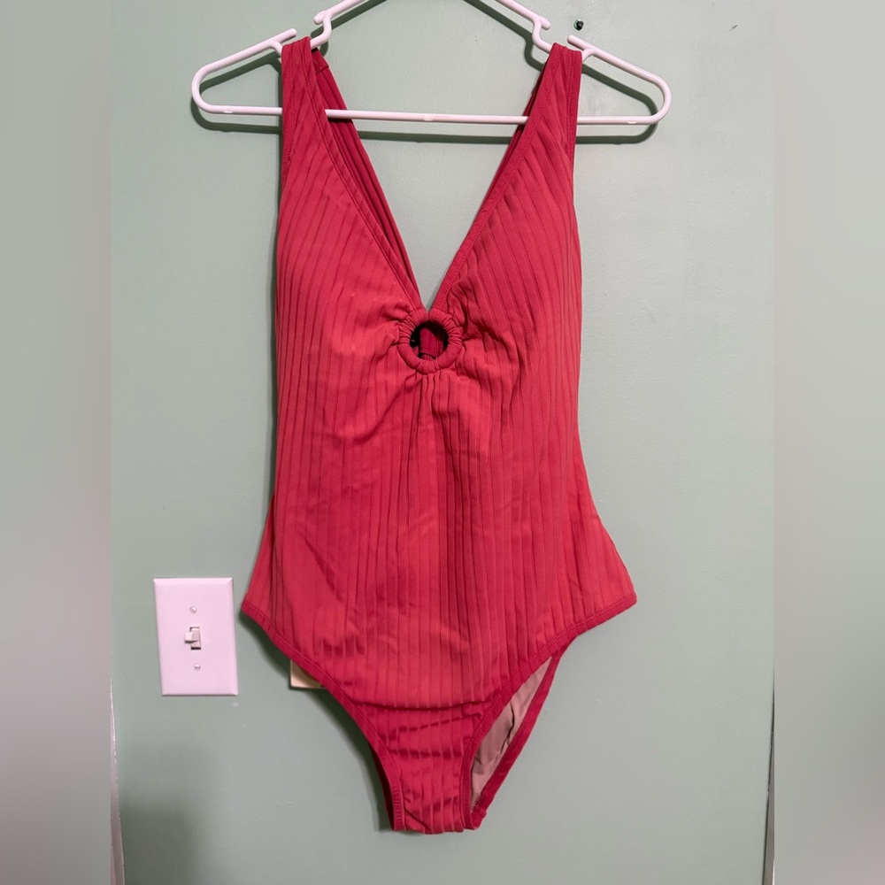 Kona Sol Women’s One-piece Swimsuit